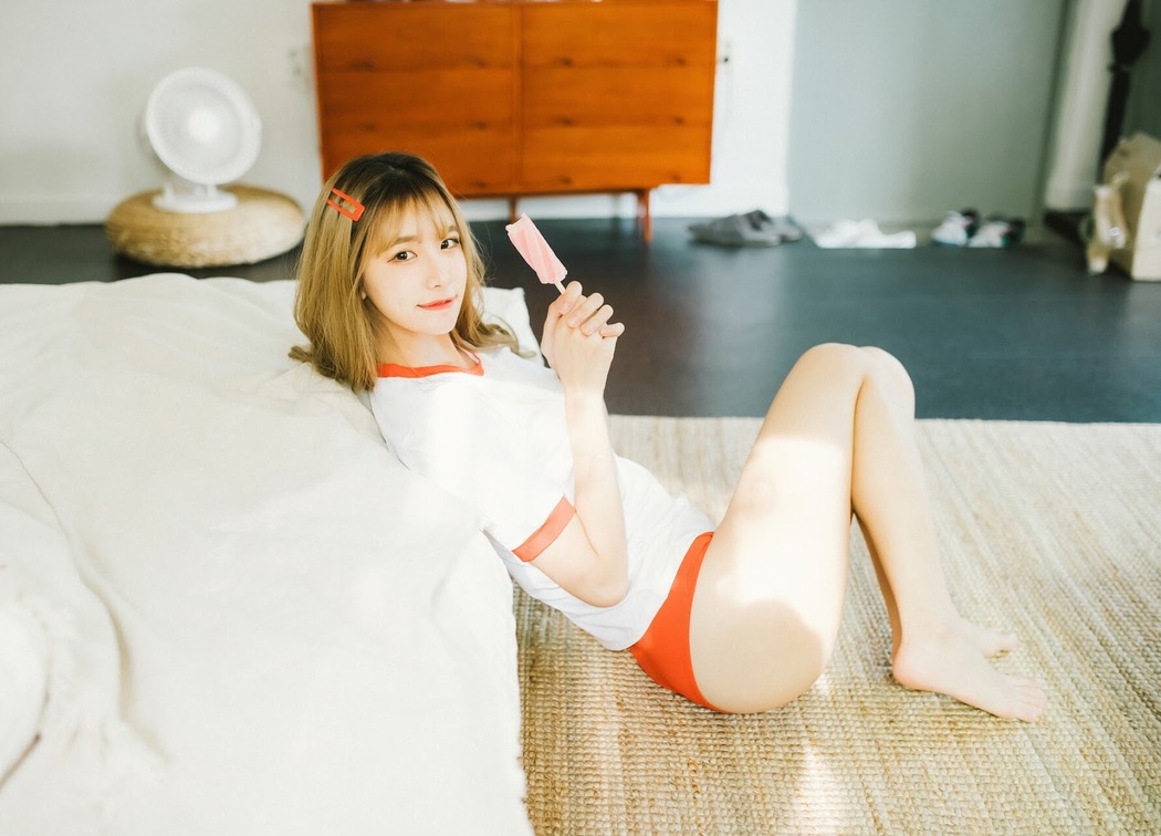 Lee Ahrin 이아린, [Moon Night Snap] Guerinnarae Hotel