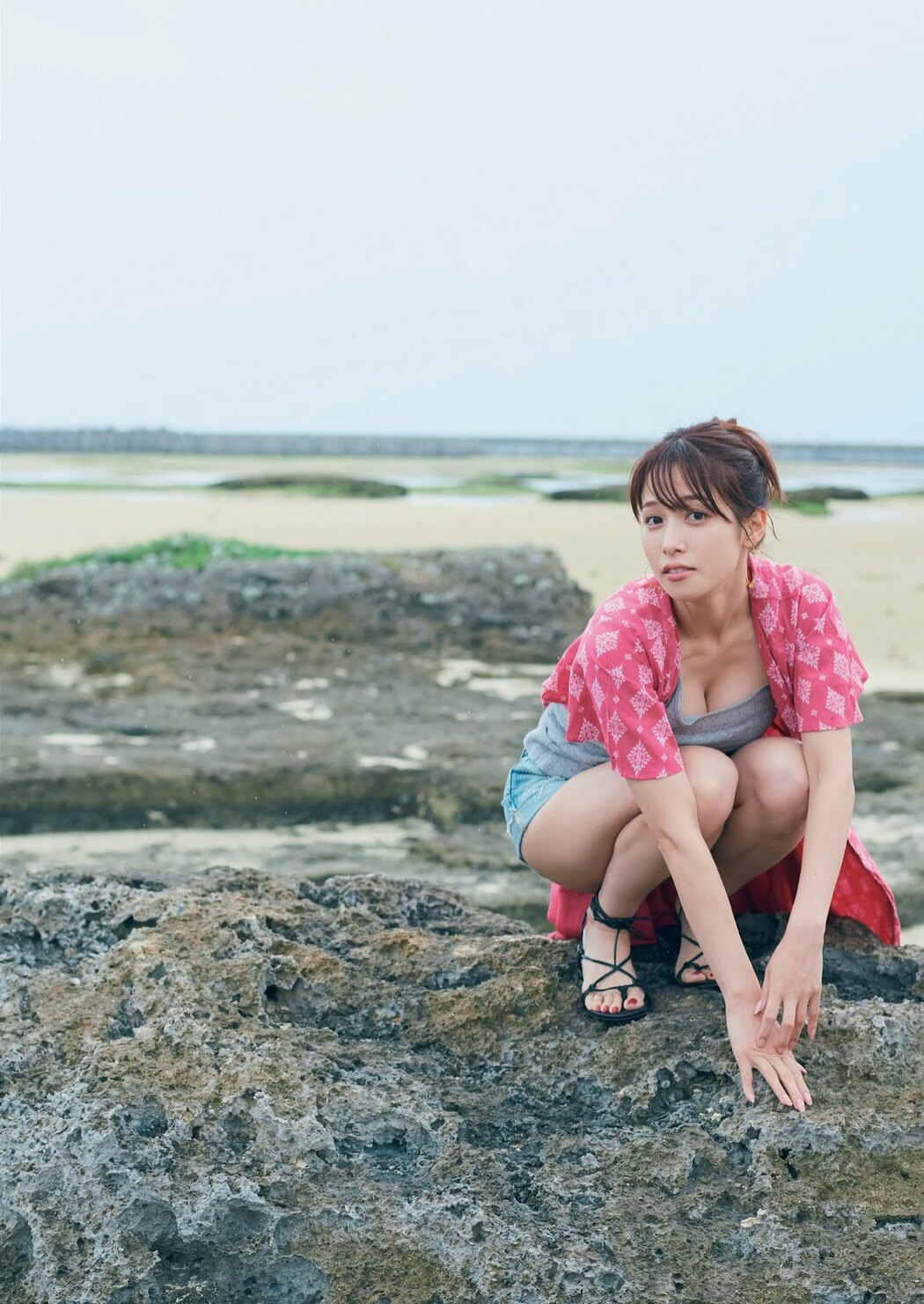 Reina Sumi 鷲見玲奈, Weekly Playboy 2021 No.25 (週刊プレイボーイ 2021年25号)