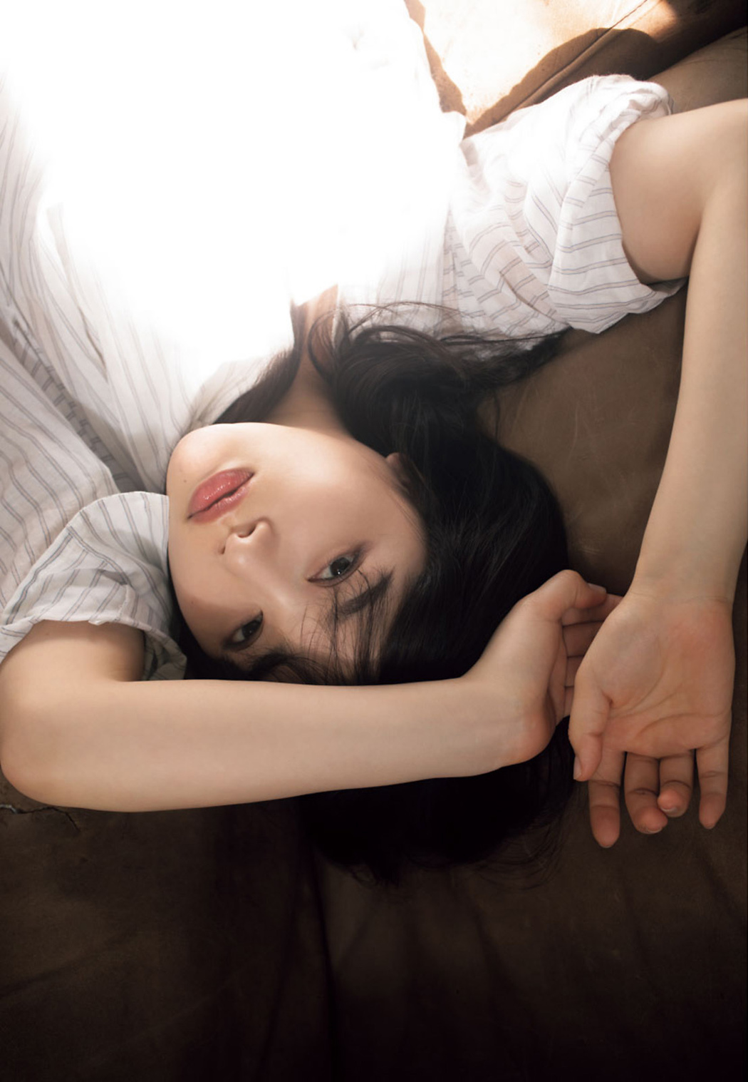 Hinako Sakurai 桜井日奈子, Big Comic Spirits 2021 No.26 (ビッグコミックスピリッツ 2021年26号)