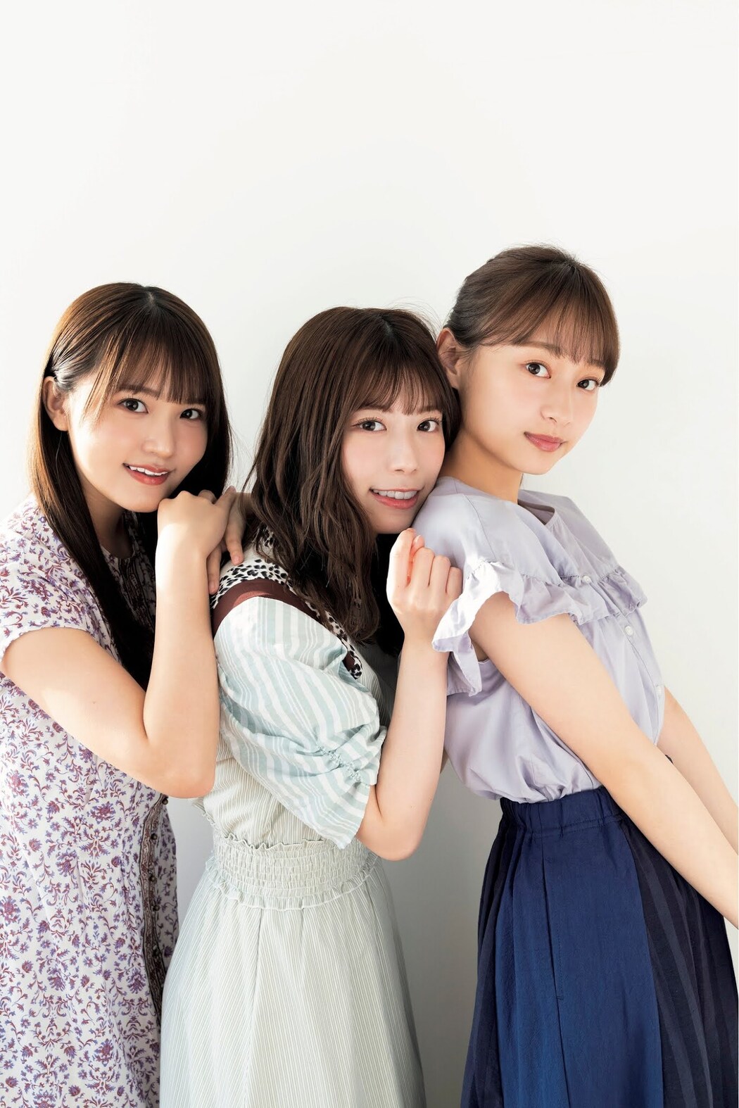 影山優佳, 東村芽依, 高瀬愛奈, FLASH 2021.06.08 (フラッシュ 2021年6月8日号)