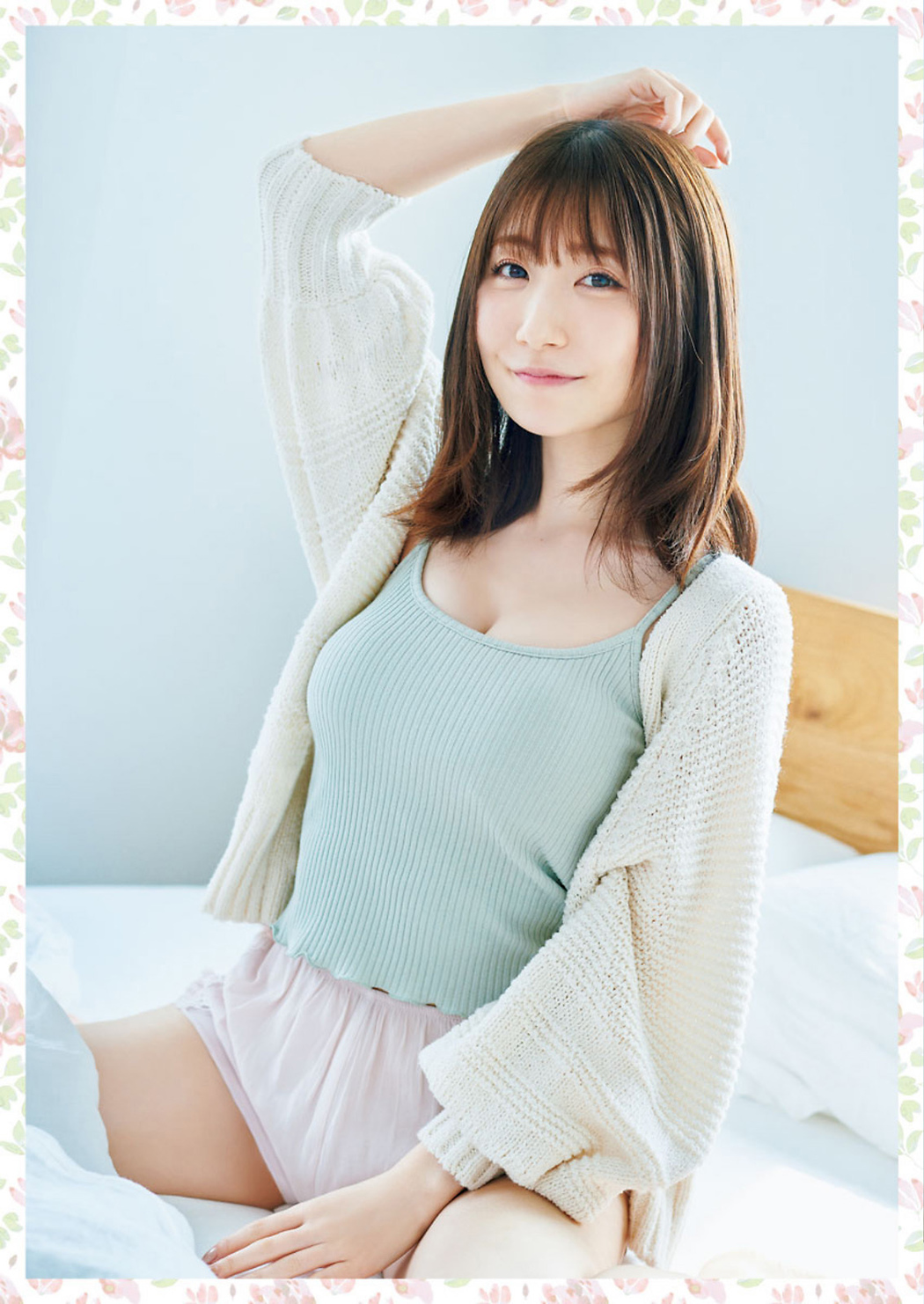 Rina Hidaka 日高里菜, Big Comic Spirits 2021 No.30 (ビッグコミックスピリッツ 2021年30号)
