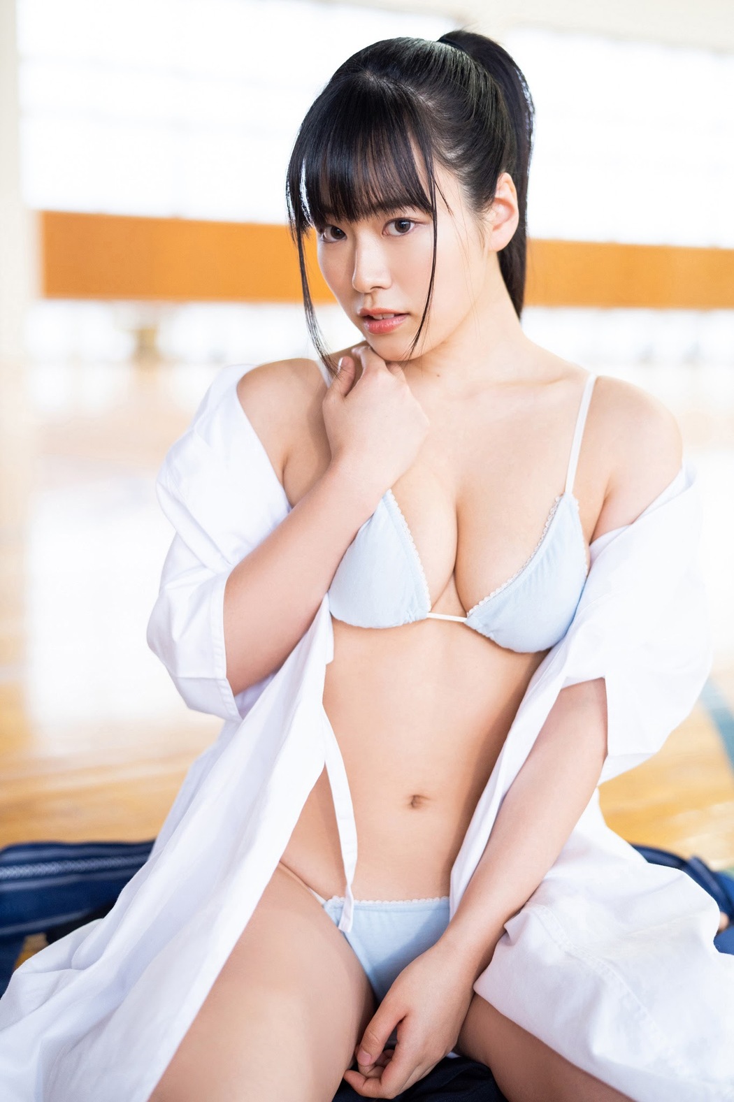 Umi Shinonome 東雲うみ, ヤンマガWeb 東雲うみが水着で弓道 2021.03