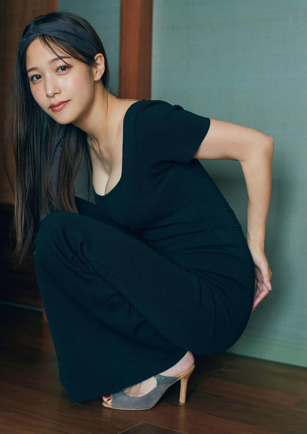 Reina Sumi 鷲見玲奈, Weekly Playboy 2021 No.33-34 (週刊プレイボーイ 2021年33-34号)
