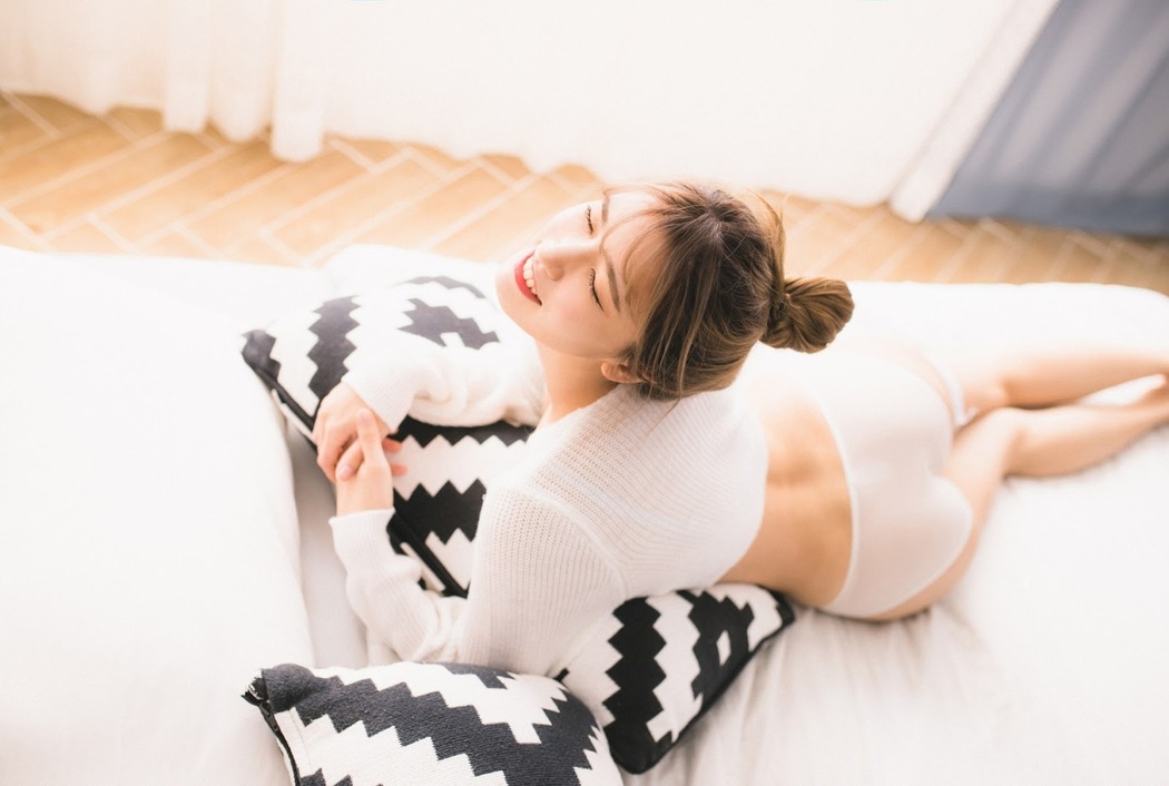 Lee Ahrin 이아린, [Moon Night Snap] The present Chapter.03