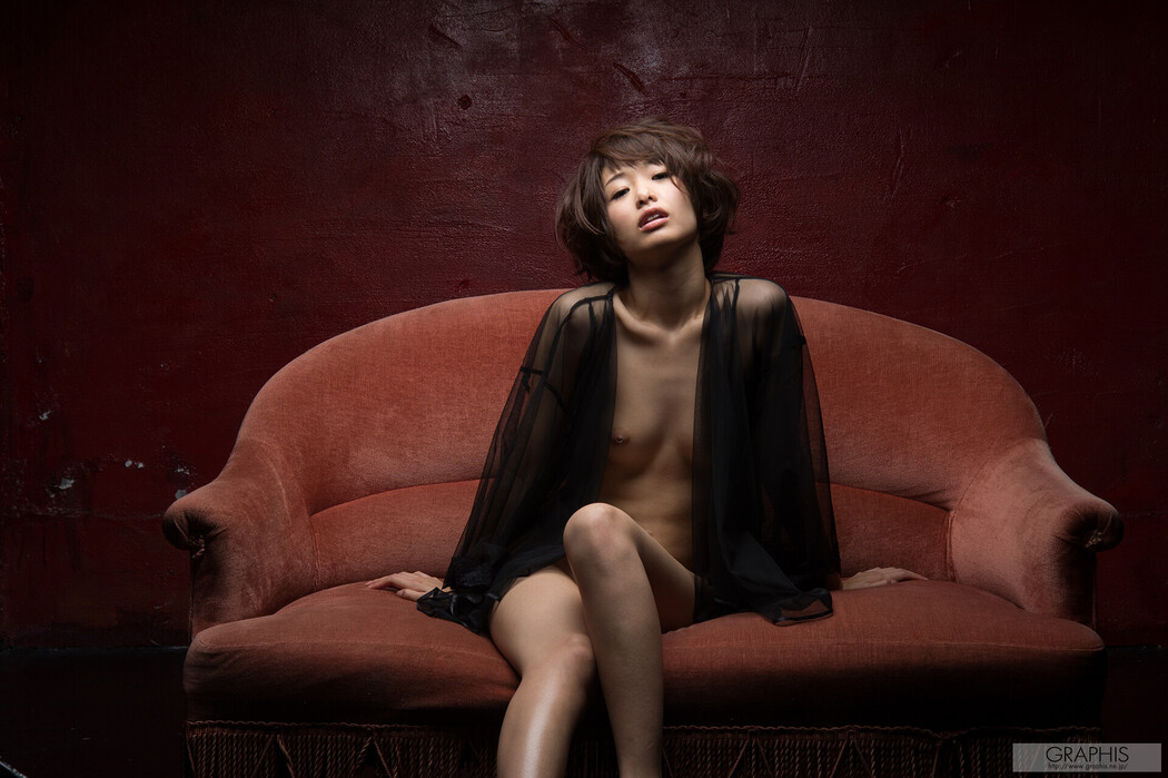 Nanami Kawakami 川上奈々美, [Graphis] Gals 『 Better Sleep 』 Vol.04 Cover Photo