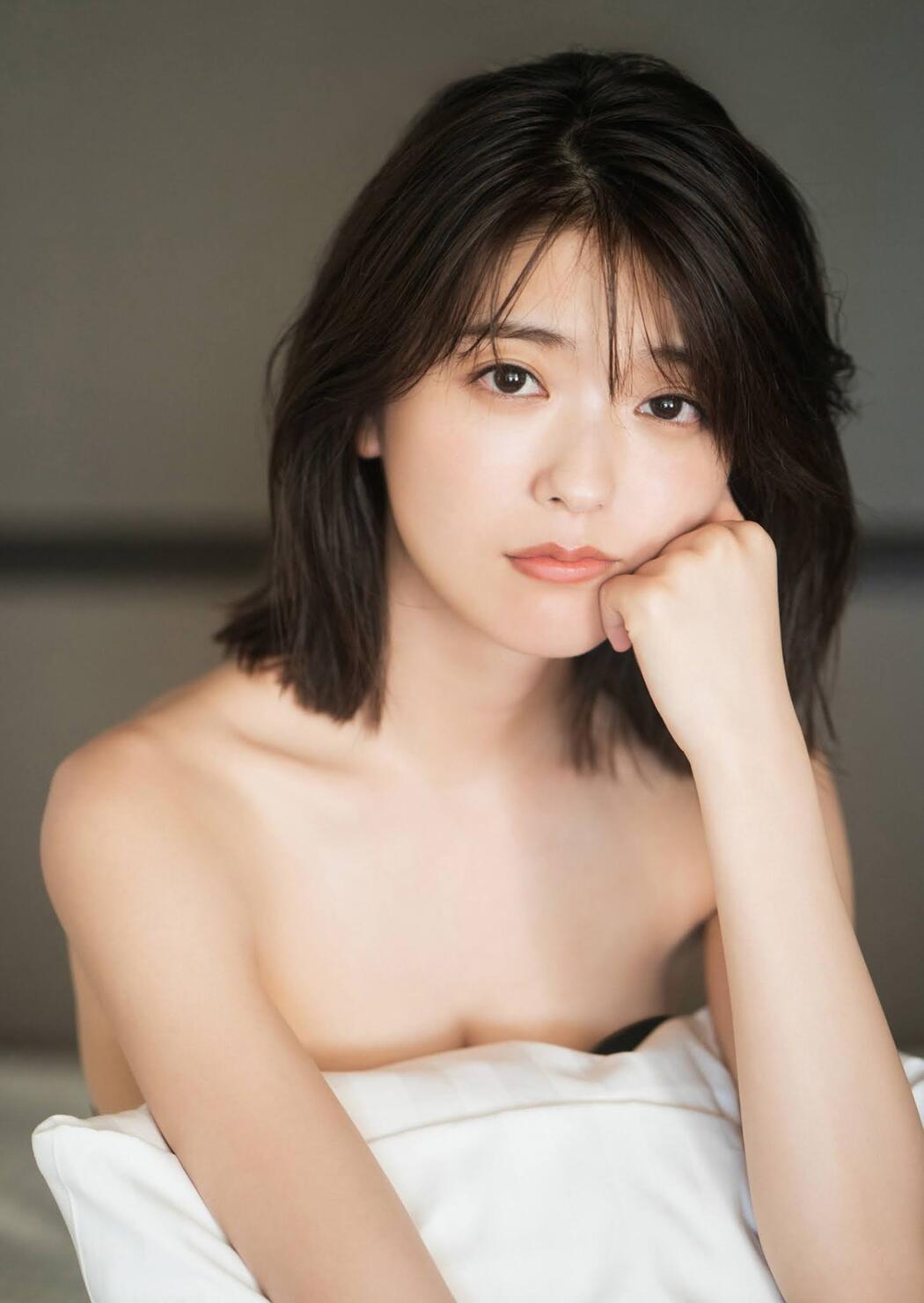 Mio Kudo 工藤美桜, Young Jump 2021 No.40 (ヤングジャンプ 2021年40号)