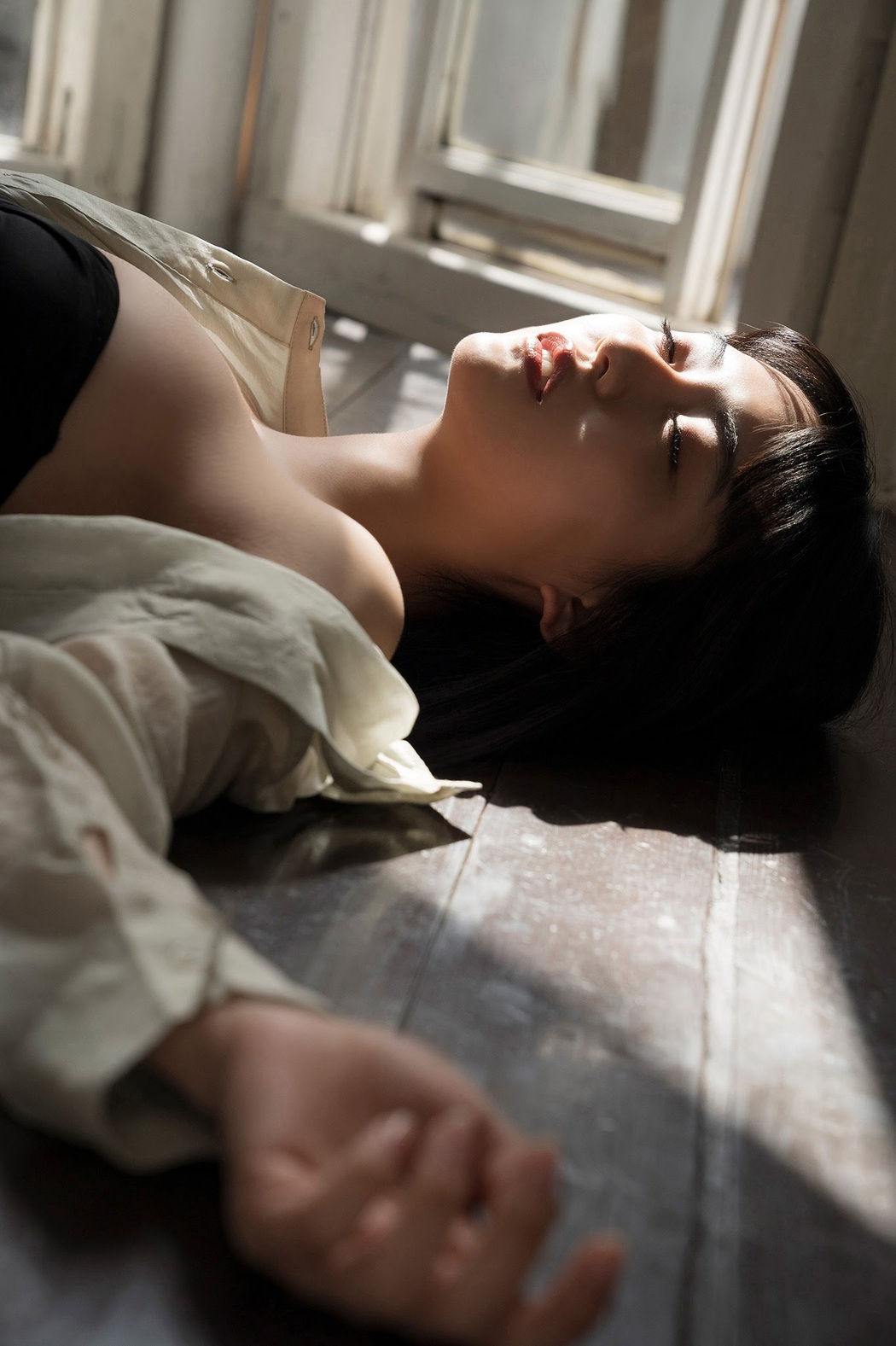 Runa Toyoda 豊田ルナ, ヤンマガWeb 「ナツメカメラ」 第5回