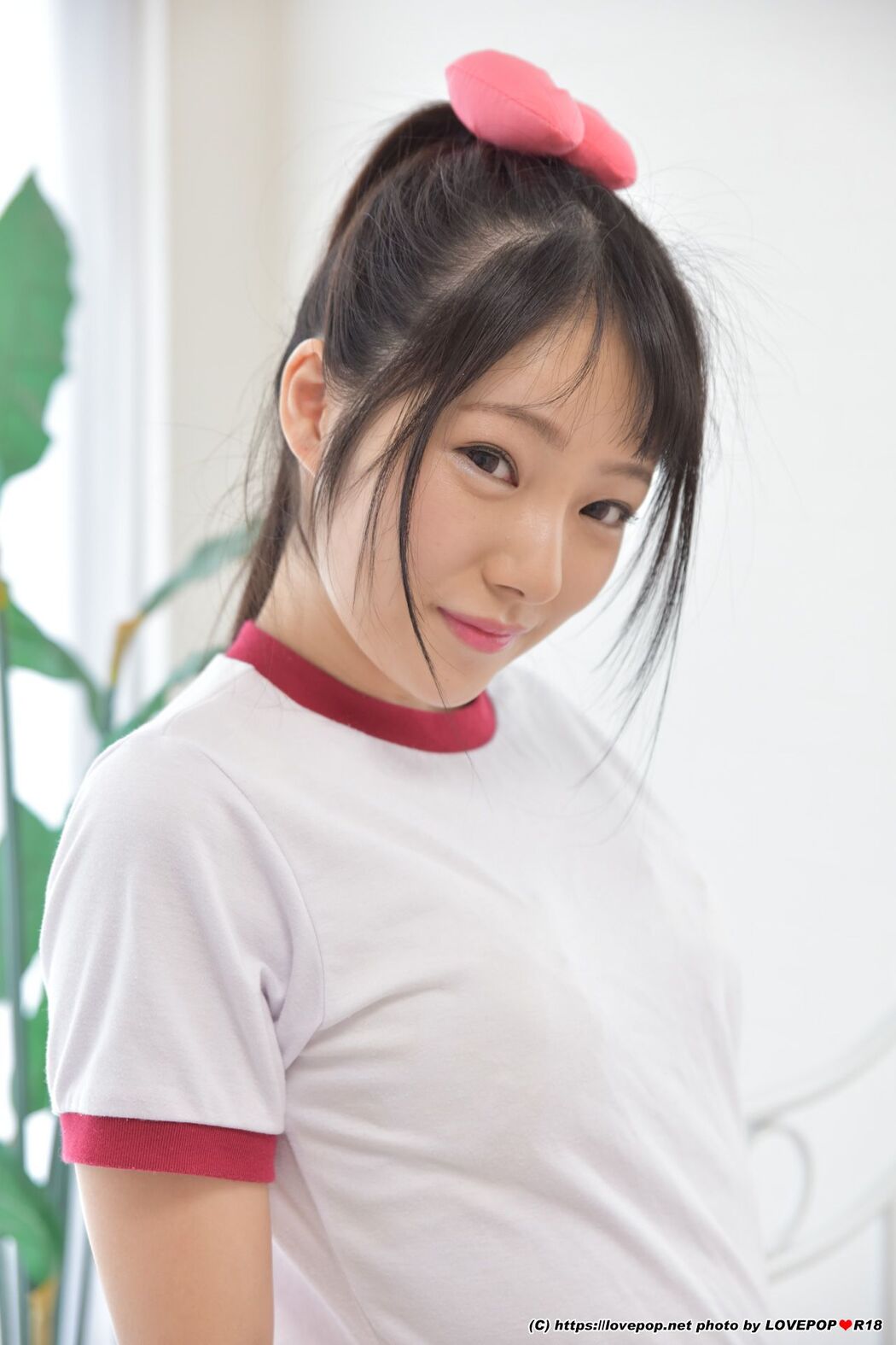 [LOVEPOP] Hana Souma Wants Real Flowers Photoset 02