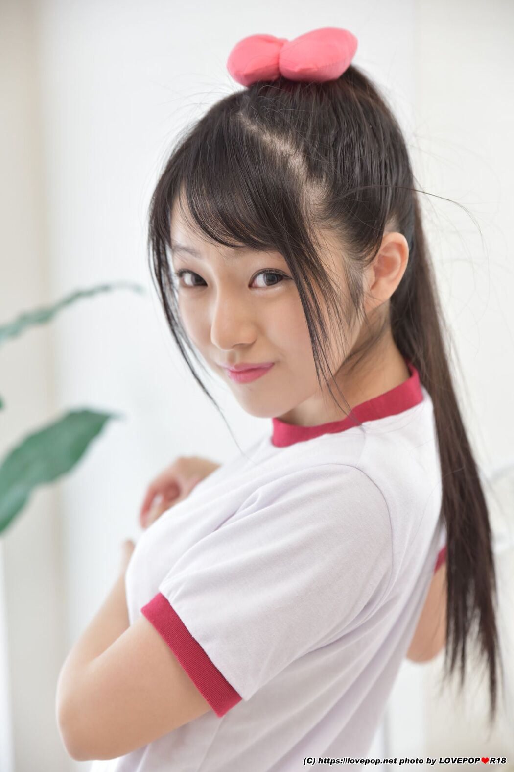 [LOVEPOP] Hana Souma Wants Real Flowers Photoset 02