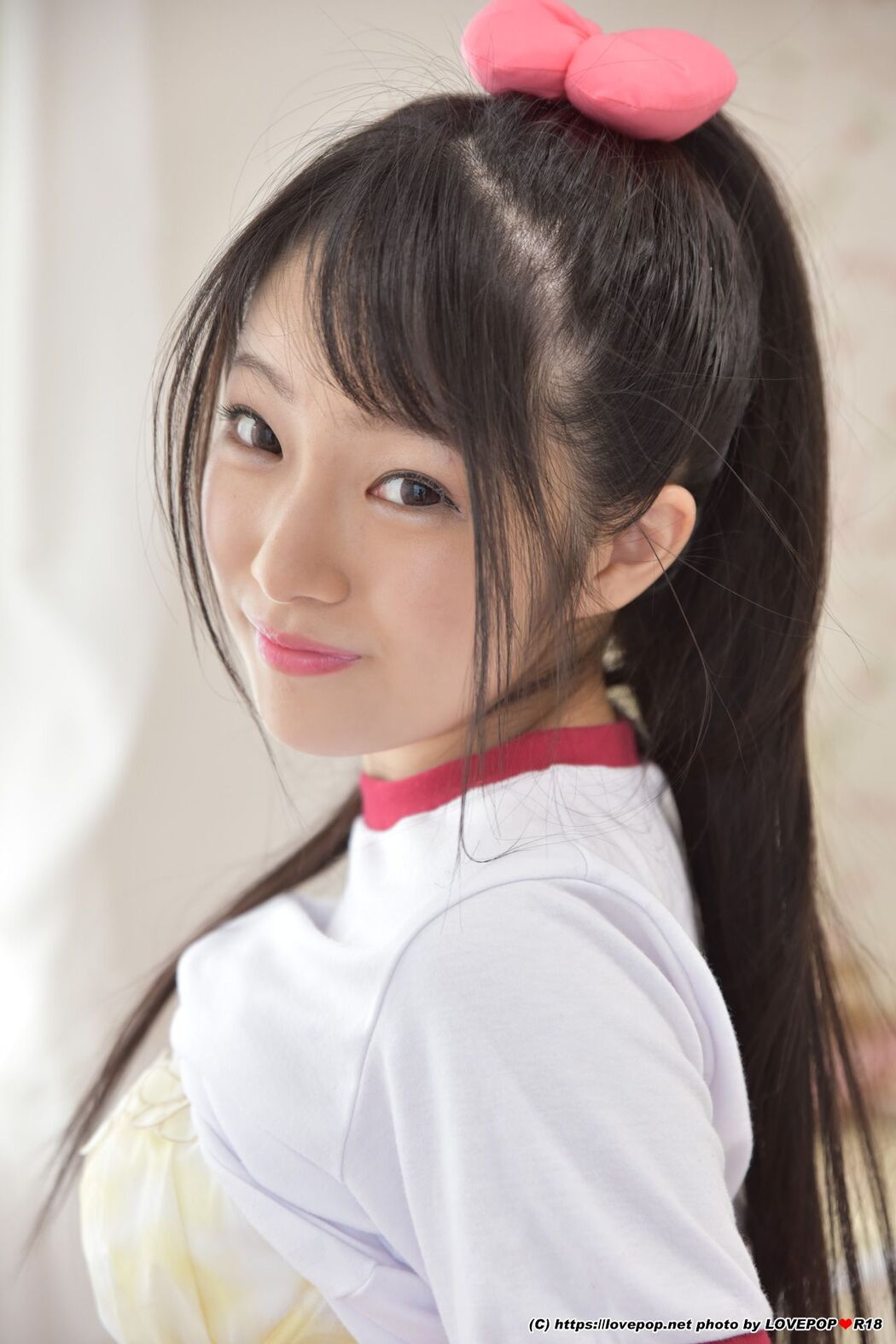 [LOVEPOP] Hana Souma Wants Real Flowers Photoset 02