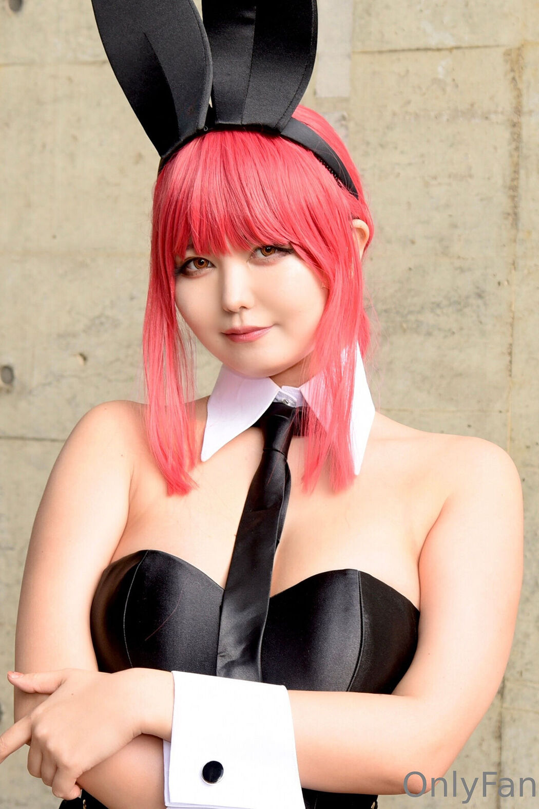 Coser@Makima Bunny – Cosplay Cover Photo