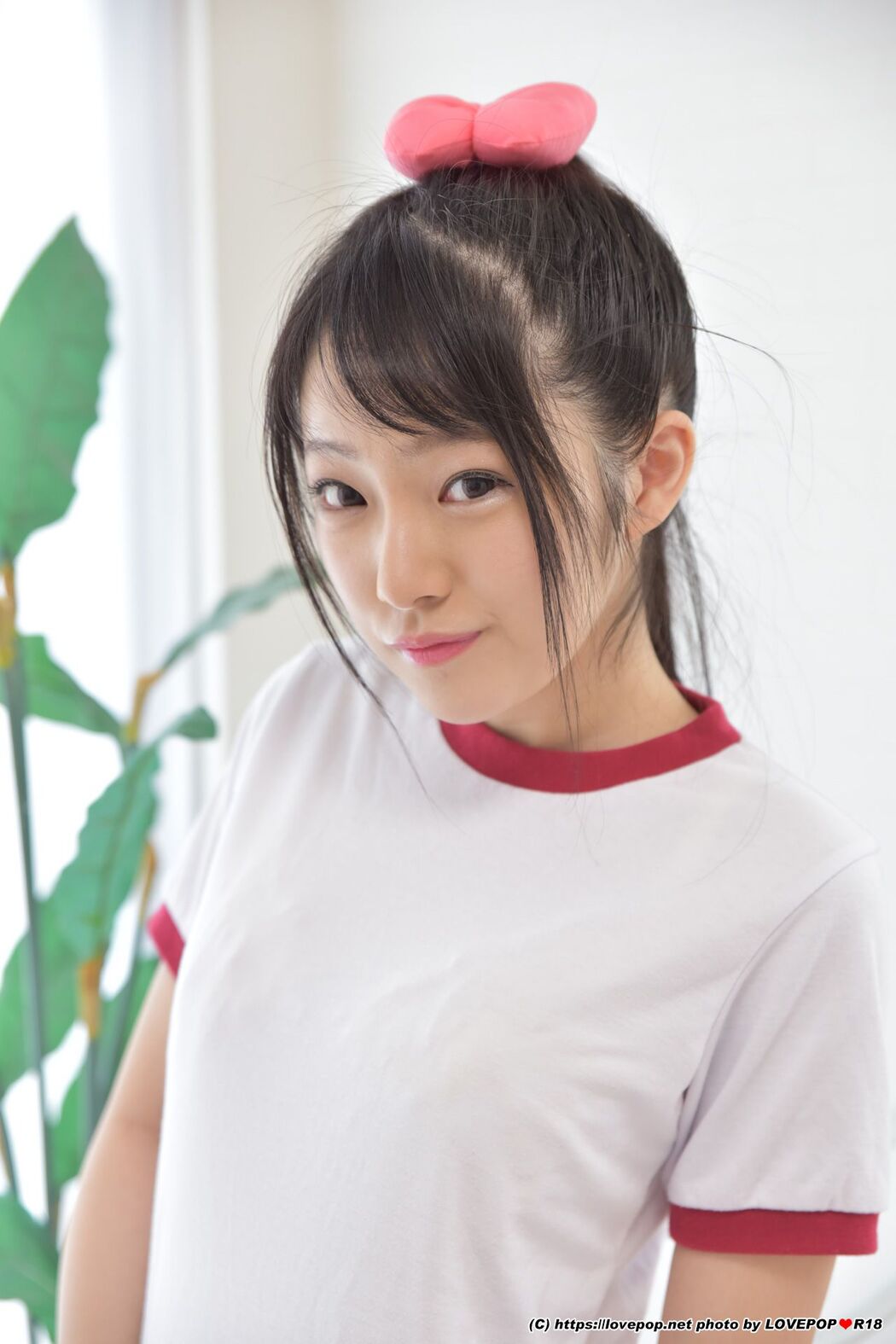 [LOVEPOP] Hana Souma Wants Real Flowers Photoset 02