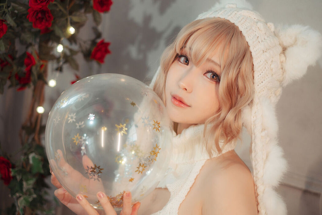 Coser@Ely_eee ElyEE子 – 白色 KNITTING