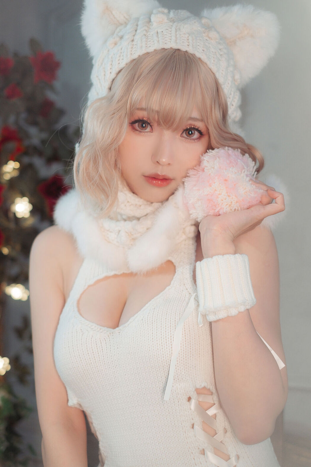 Coser@Ely_eee ElyEE子 – 白色 KNITTING