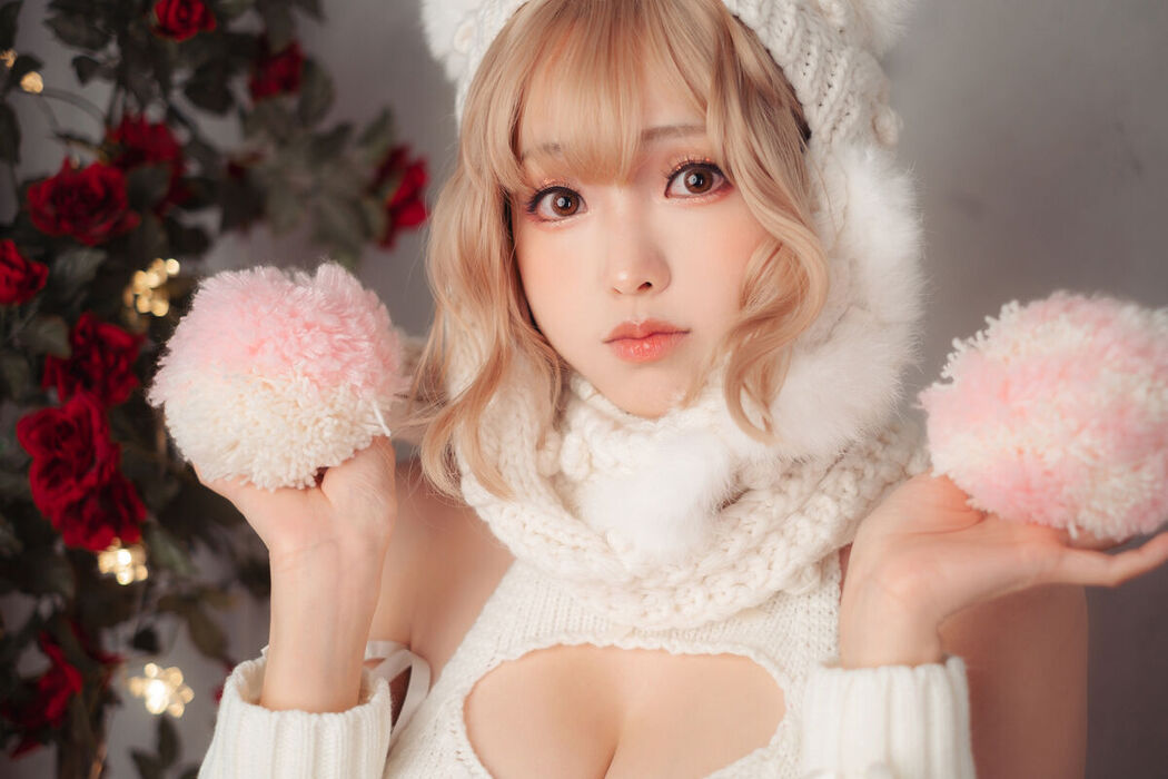 Coser@Ely_eee ElyEE子 – 白色 KNITTING