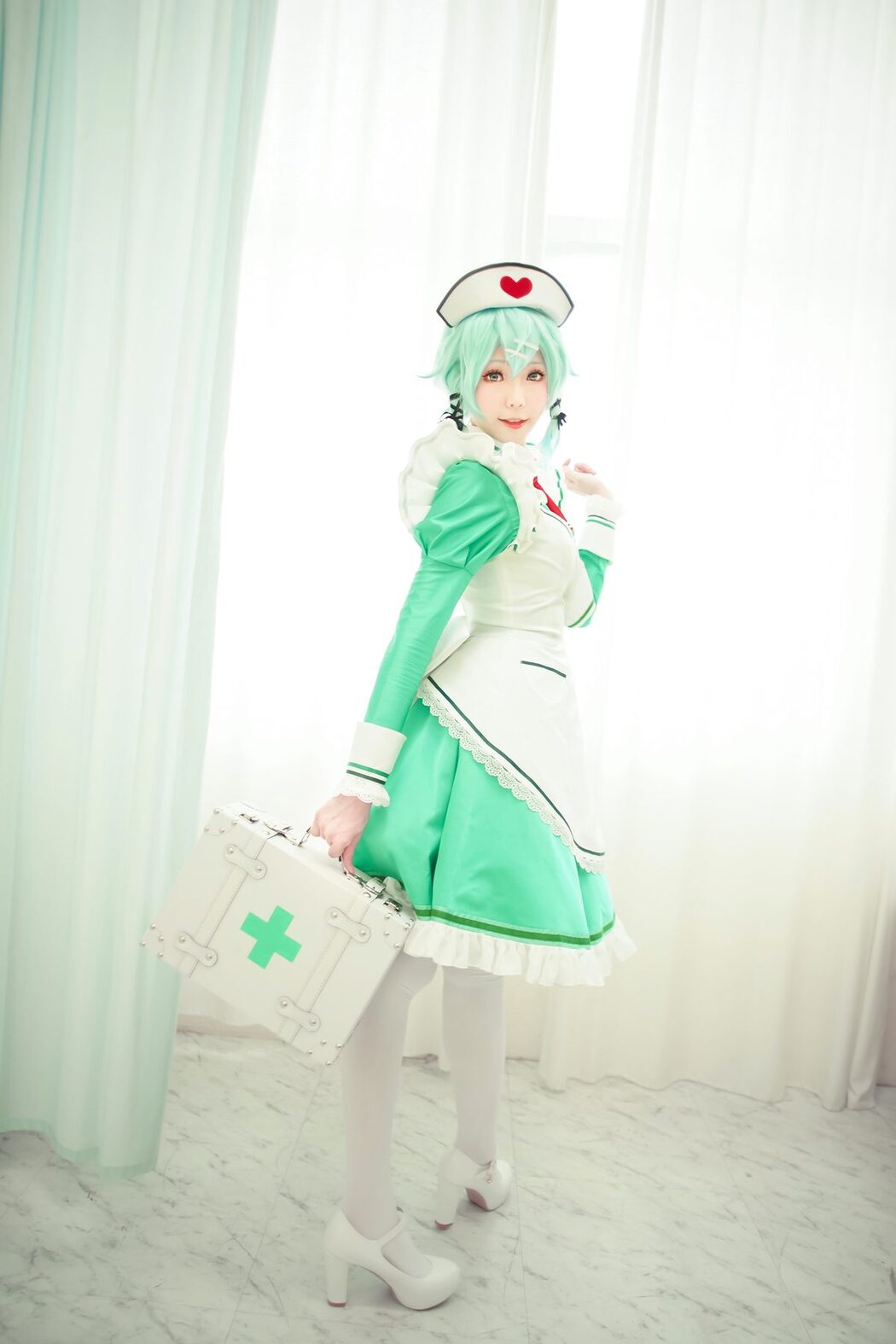 Coser@Ely_eee ElyEE子 – 诗乃护士