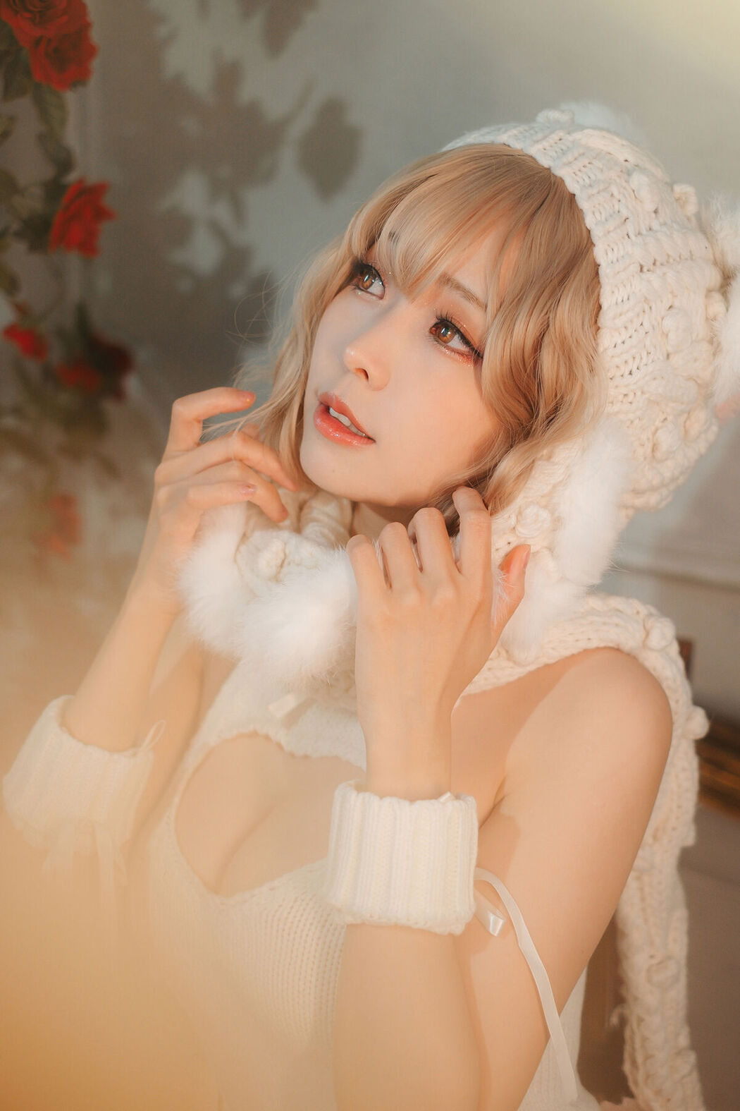 Coser@Ely_eee ElyEE子 – 白色 KNITTING