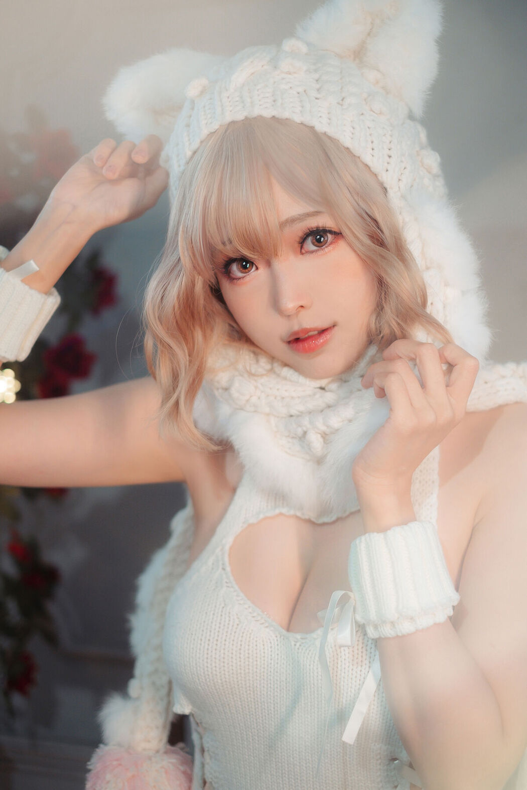 Coser@Ely_eee ElyEE子 – 白色 KNITTING