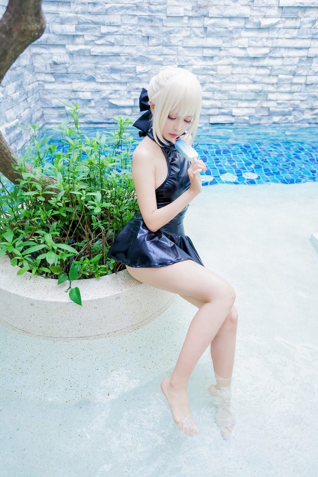 Coser@Ely_eee ElyEE子 – 黑皮泳裙