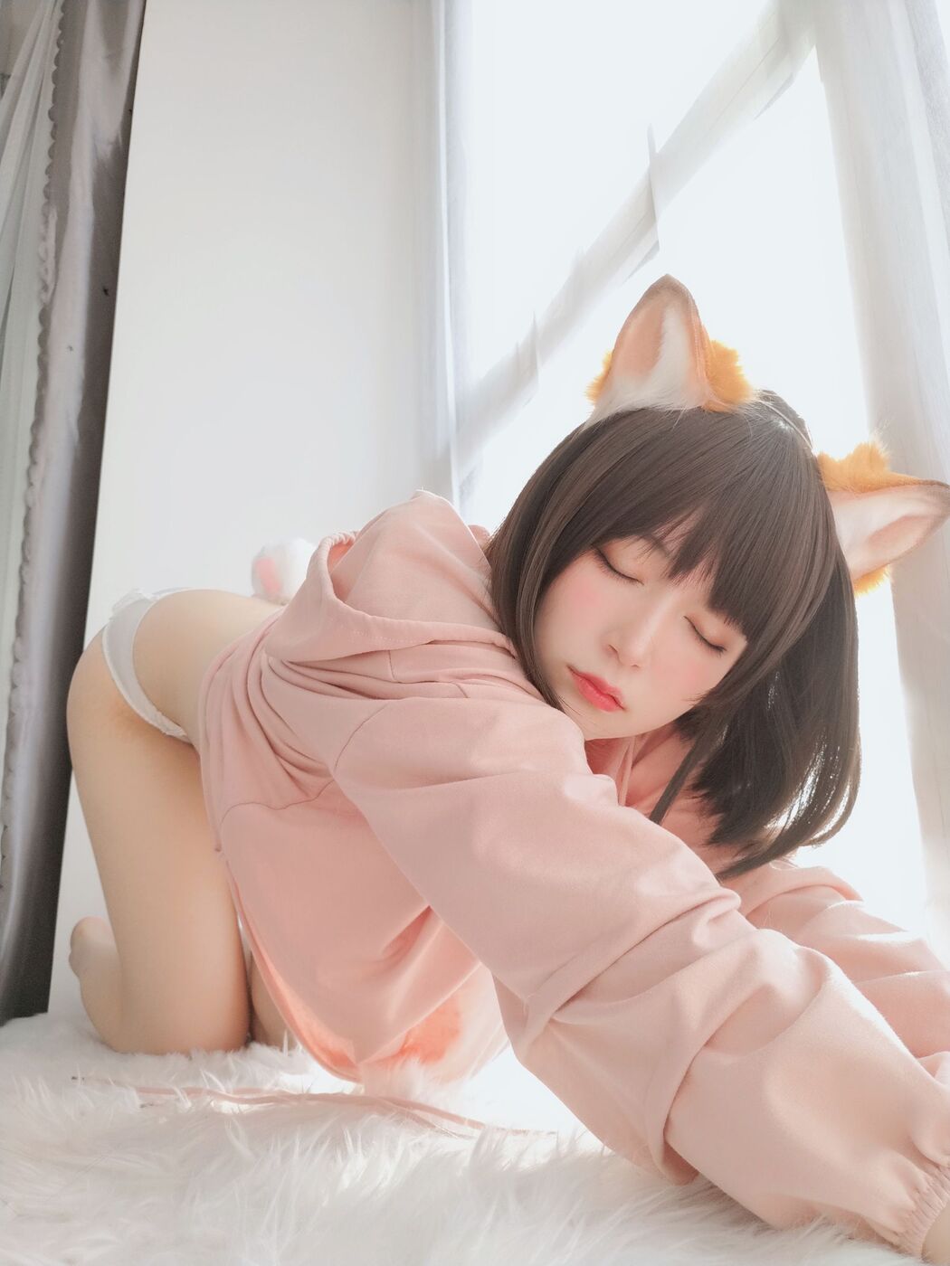 [COS Welfare] Miss Coser Baiyin - Pink Fox Cover Photo