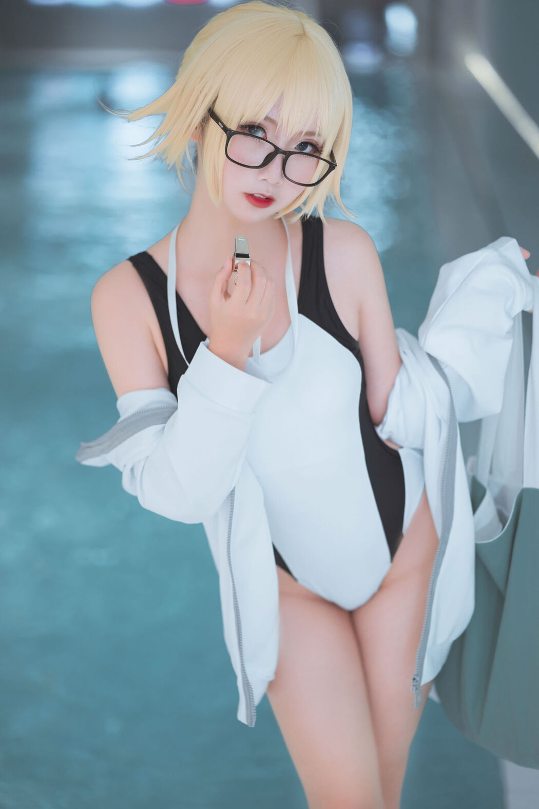 [COS Welfare] Cute and popular Coser Noodle Fairy - Joan of Arc Swimsuit