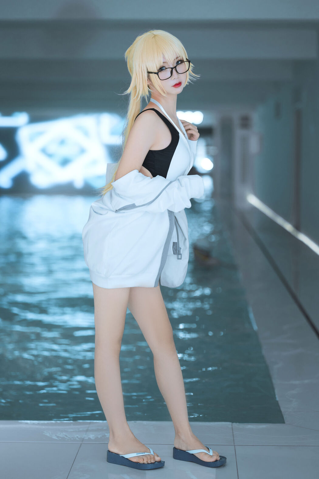 [COS Welfare] Cute and popular Coser Noodle Fairy - Joan of Arc Swimsuit