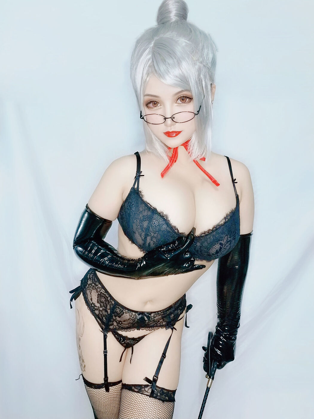 [网红Coser] Xia Gege does not want to get up "Vice President"