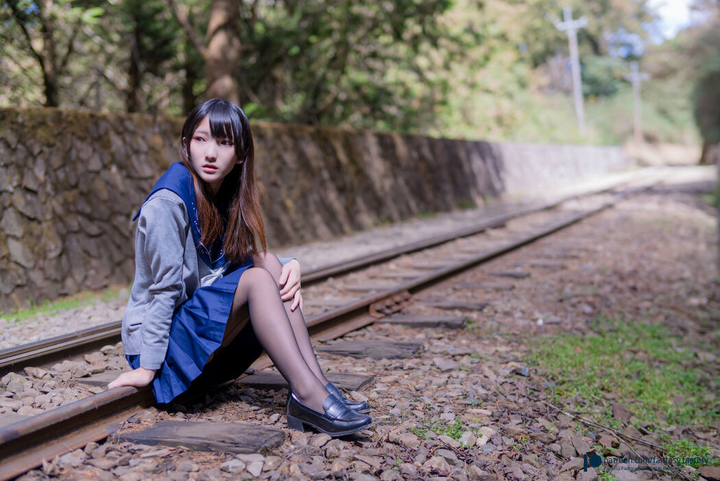 COSER Xiaoding "JK Uniform + Sailor Bunny Outside Shooting" [Fantasy Factory]
