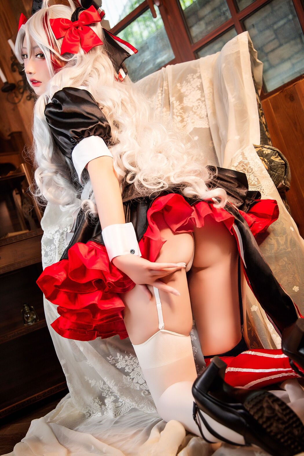 [COS Welfare] High-value coser Nian Nian_D - Azur Lane Prince Eugen