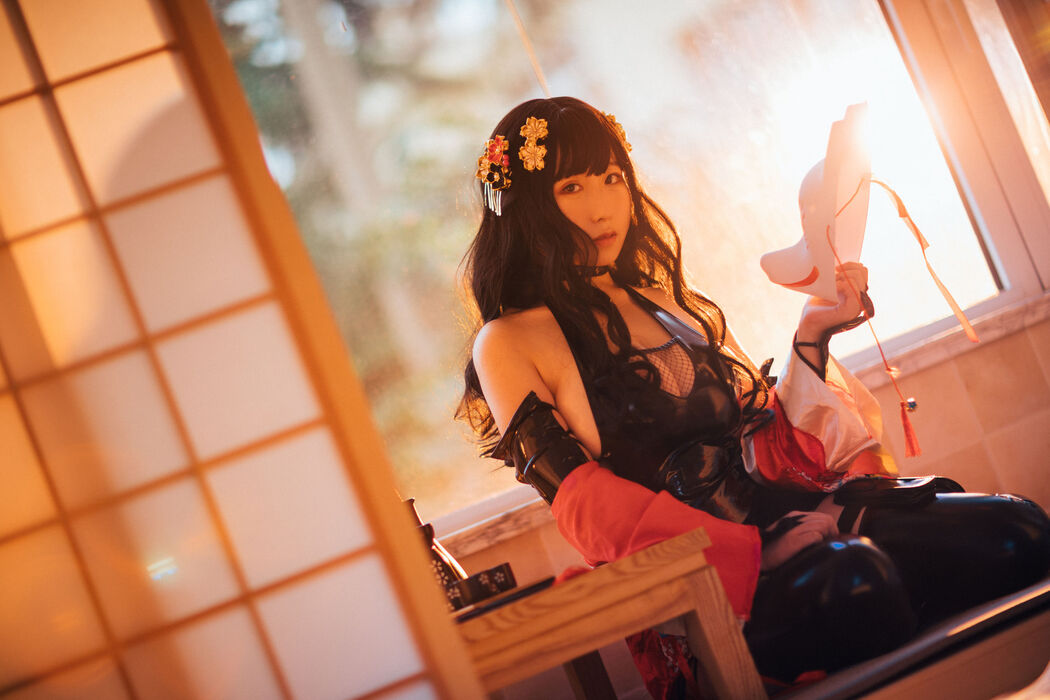 [Anime blogger Coser] Cong Cong Cong Luan "Big Breast Ninja" Cover Photo