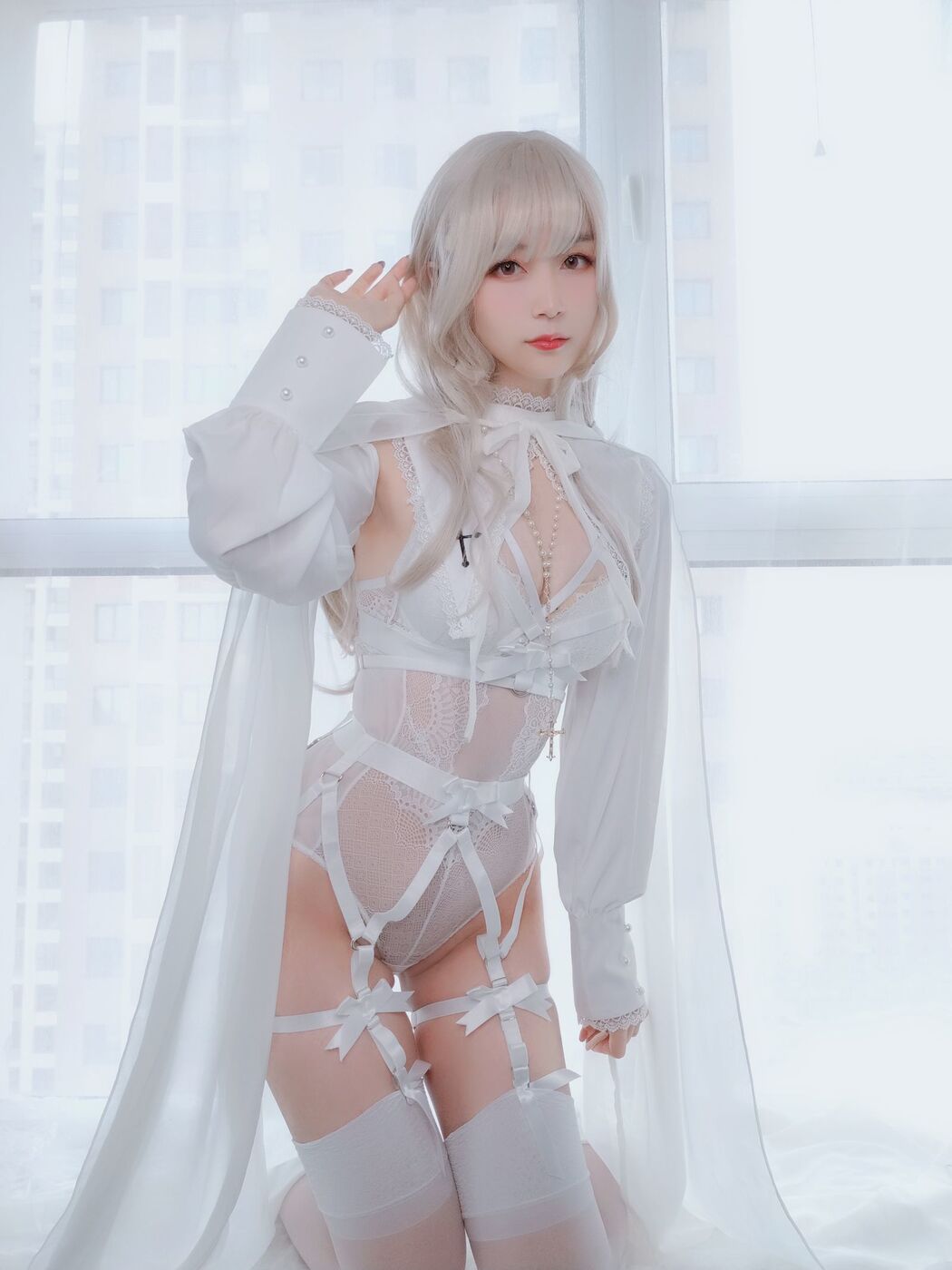 COSER Silver 81 "Pure White Saint" [COSPLAY Girl]