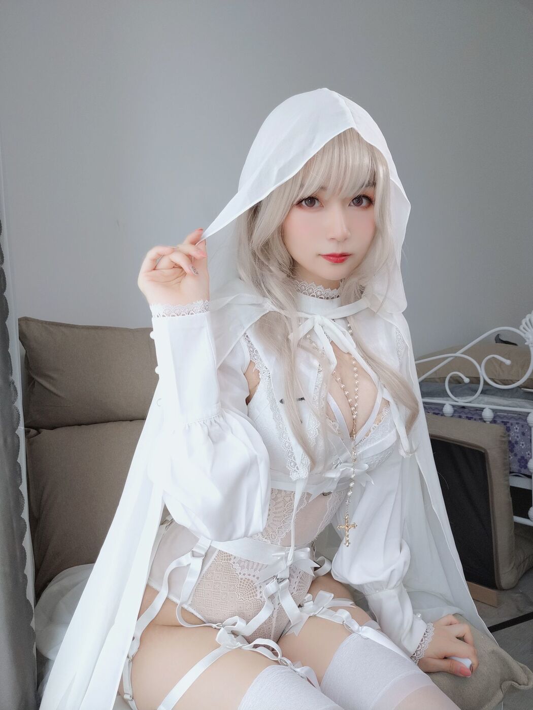 COSER Silver 81 "Pure White Saint" [COSPLAY Girl]