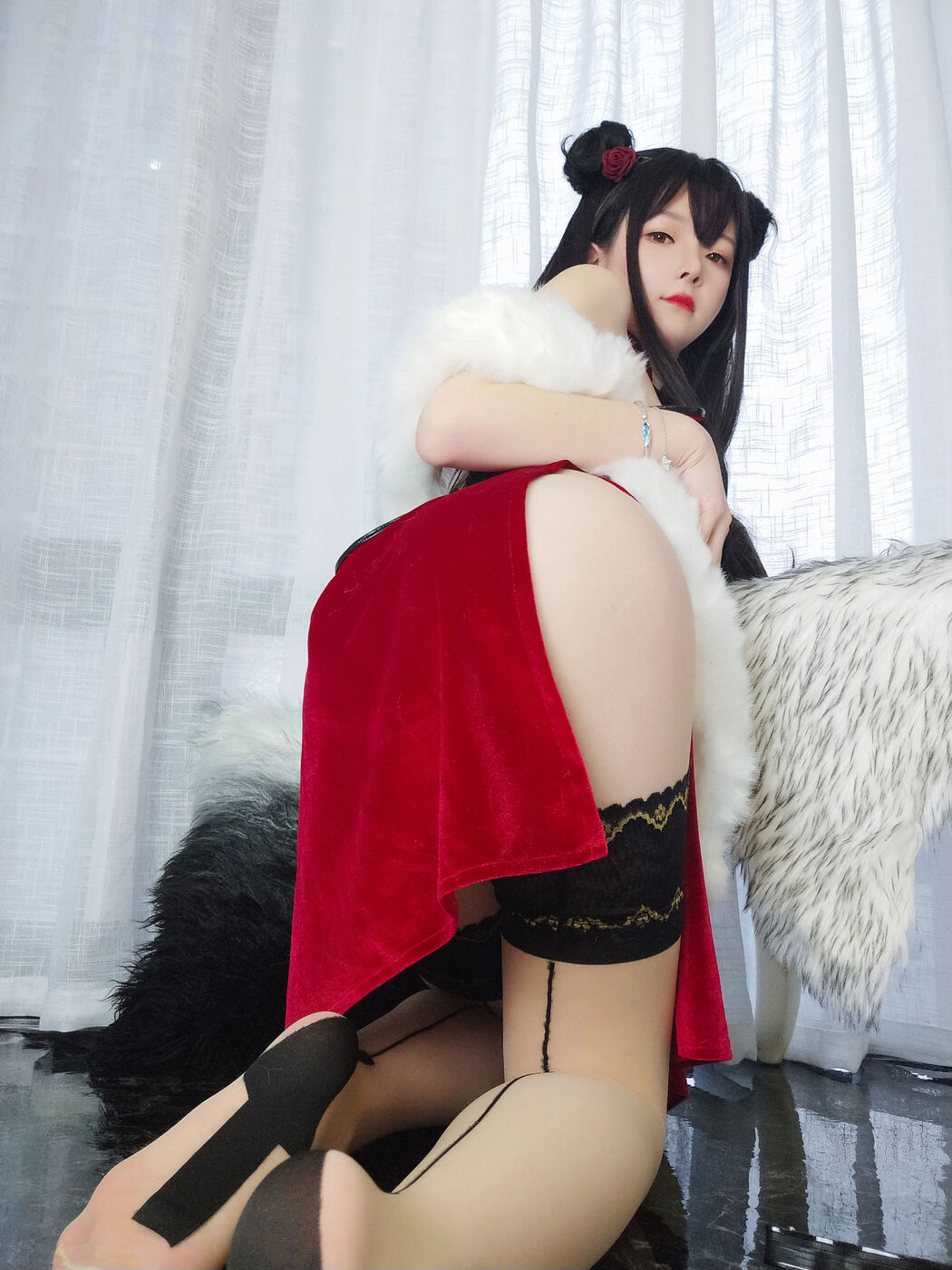 [网红Coser] Yi Xiaoyangze "Crescent Moon Red Rose"