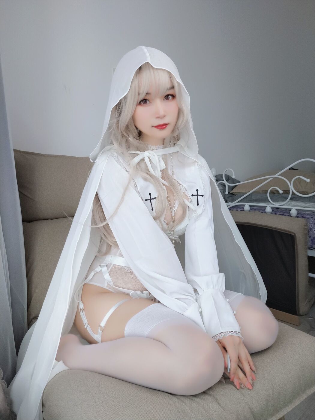COSER Silver 81 "Pure White Saint" [COSPLAY Girl]
