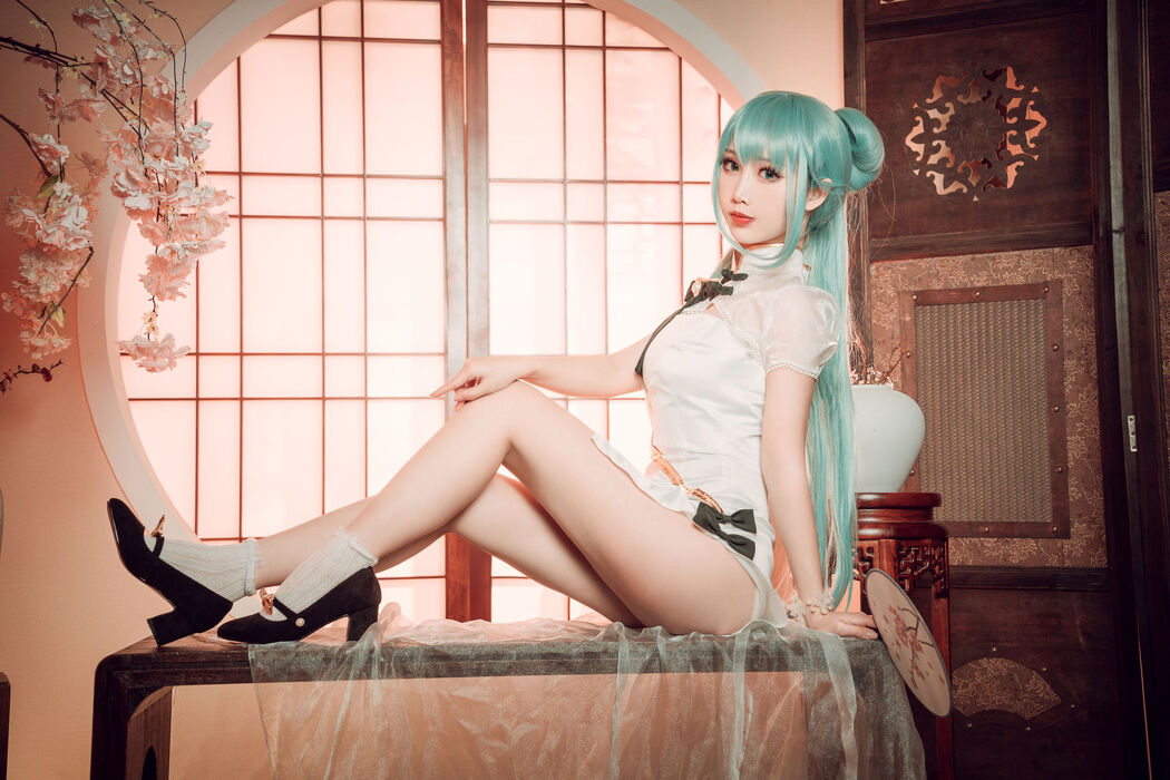 [COS Welfare] Cute and Popular Coser Noodle Fairy - Hatsune Cheongsam