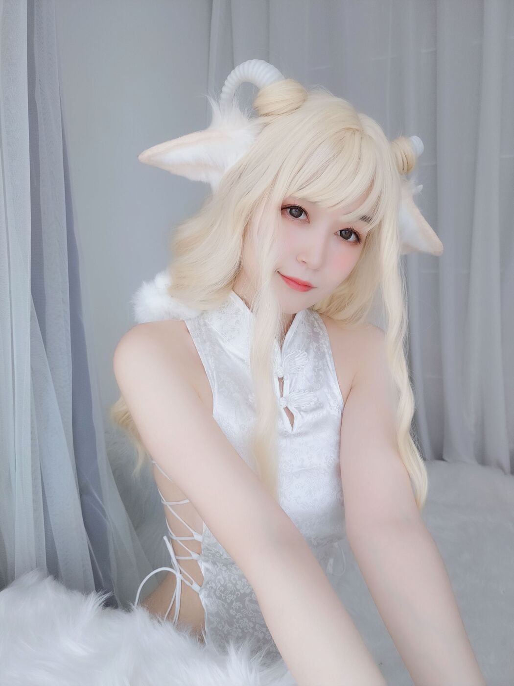 [COS Welfare] Miss Coser Baiyin - White Cheongsam