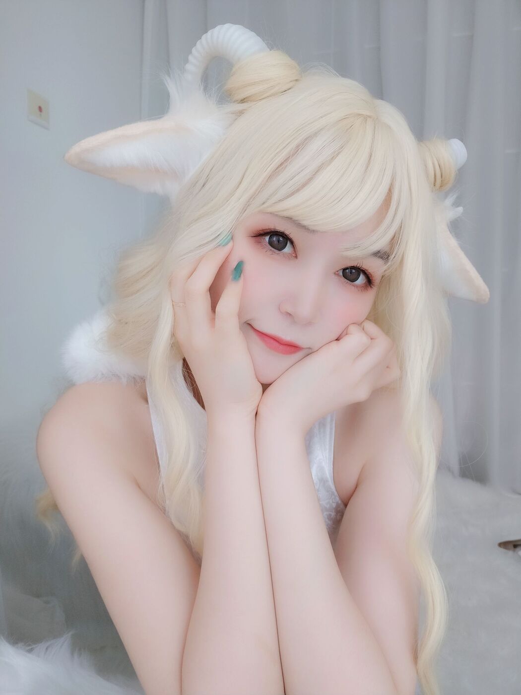 [COS Welfare] Miss Coser Baiyin - White Cheongsam