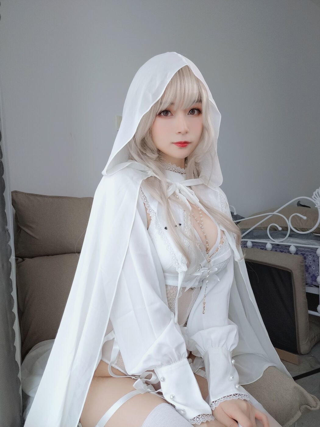 COSER Silver 81 "Pure White Saint" [COSPLAY Girl]