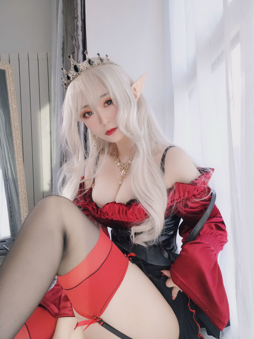 COSER Silver 81 "Royal Vampire" [COSPLAY Girl]