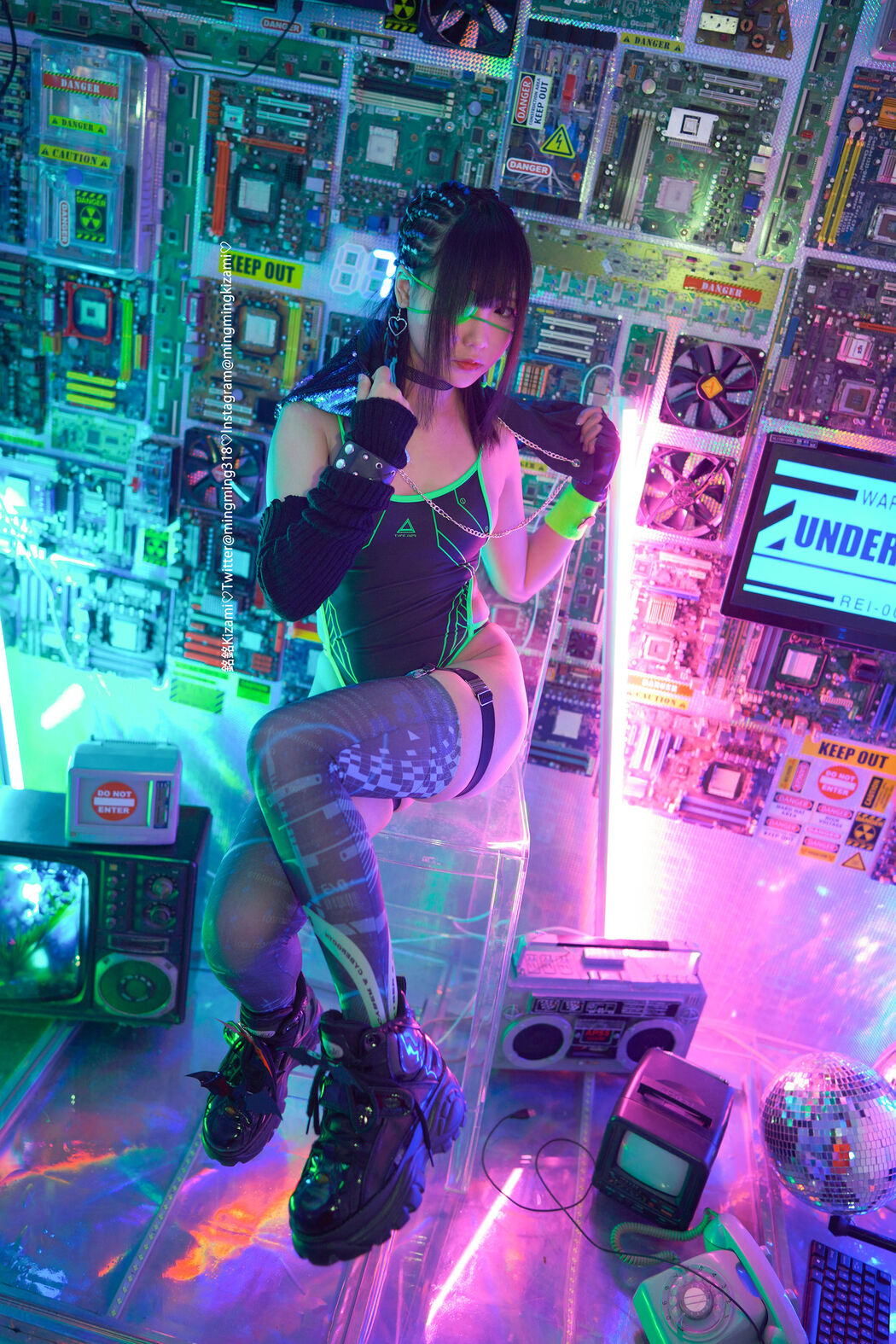 [网红Coser] Ming Ming Kizami "Zhong Li Vol.04"