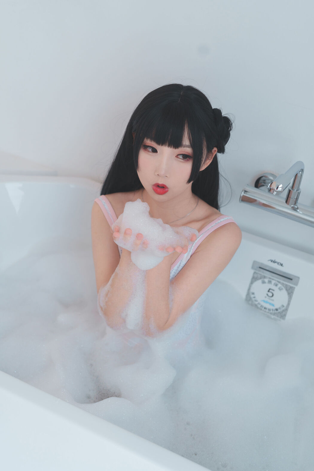 [COS Welfare] Cute and Popular Coser Noodle Fairy - Bathtub Bubble