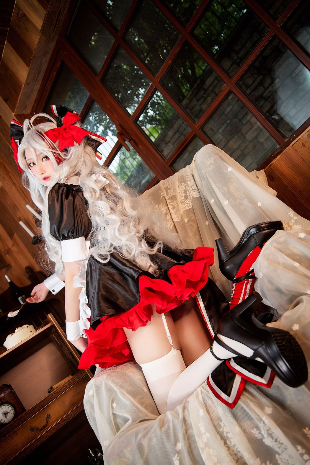 [COS Welfare] High-value coser Nian Nian_D - Azur Lane Prince Eugen