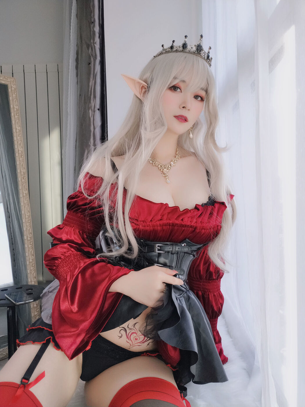 COSER Silver 81 "Royal Vampire" [COSPLAY Girl]