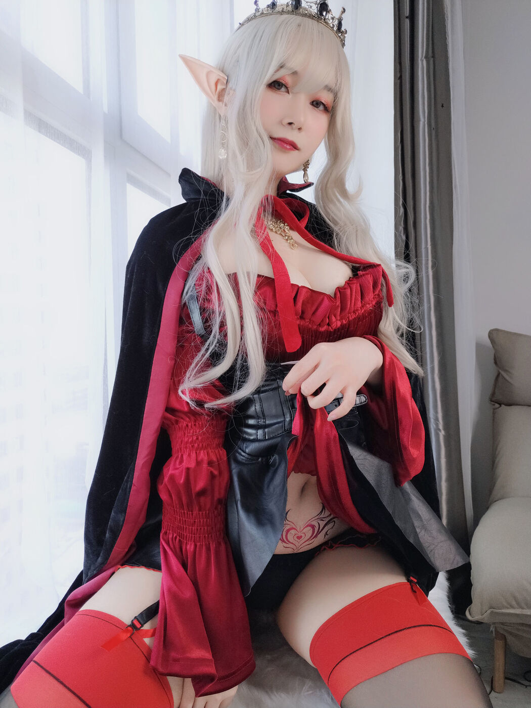 COSER Silver 81 "Royal Vampire" [COSPLAY Girl]