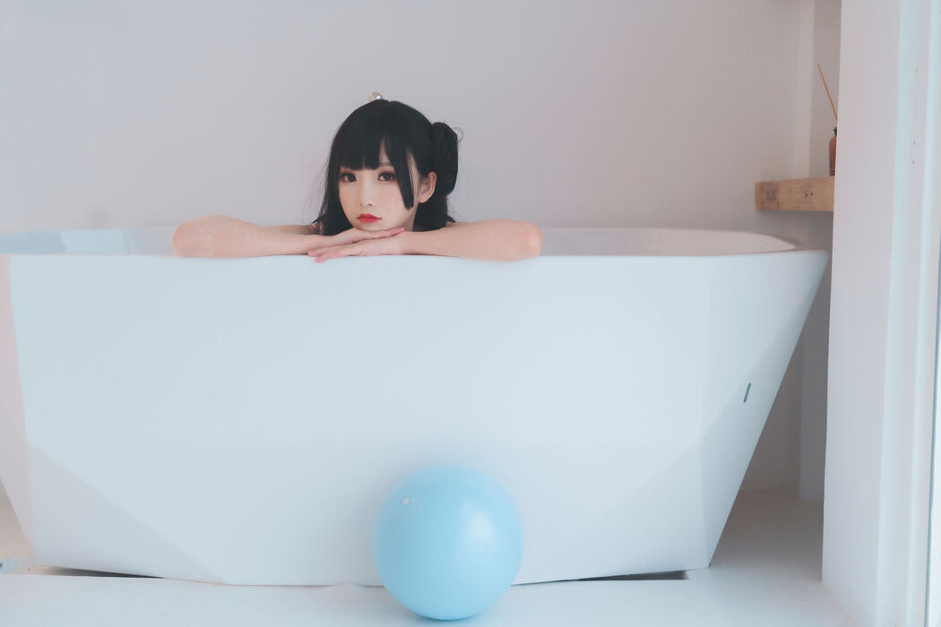 [COS Welfare] Cute and Popular Coser Noodle Fairy - Bathtub Bubble