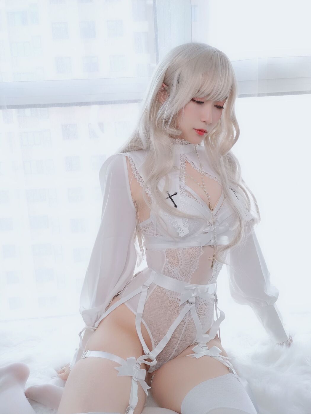 COSER Silver 81 "Pure White Saint" [COSPLAY Girl]