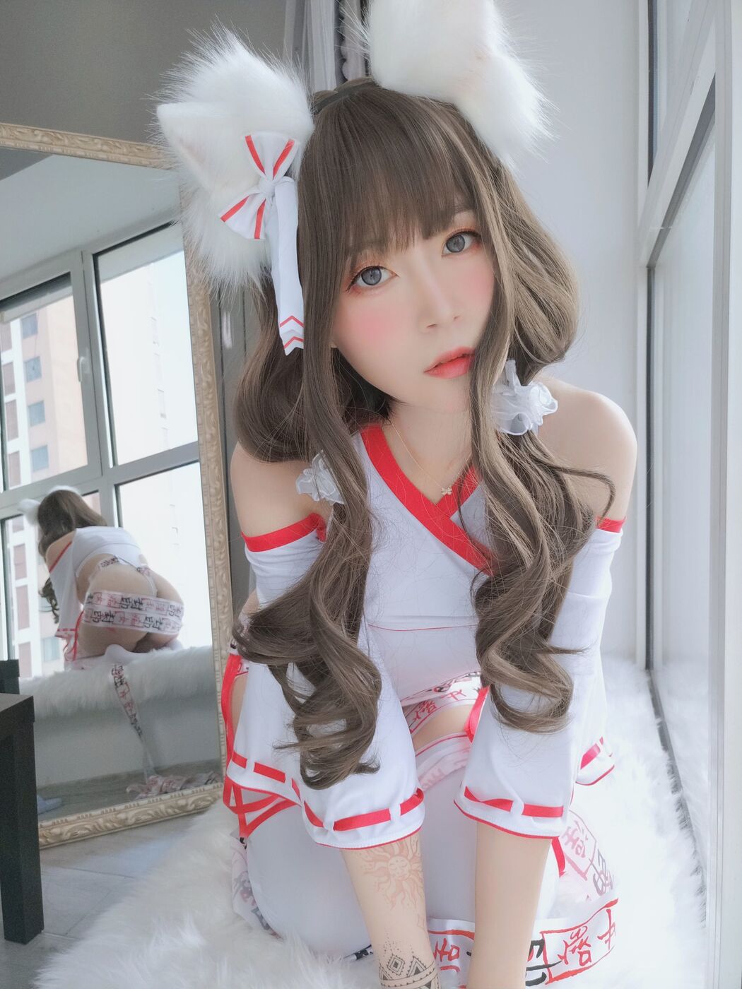 COSER Silver 81 "Little Fox Raised in a Shrine" [COSPLAY Girl]