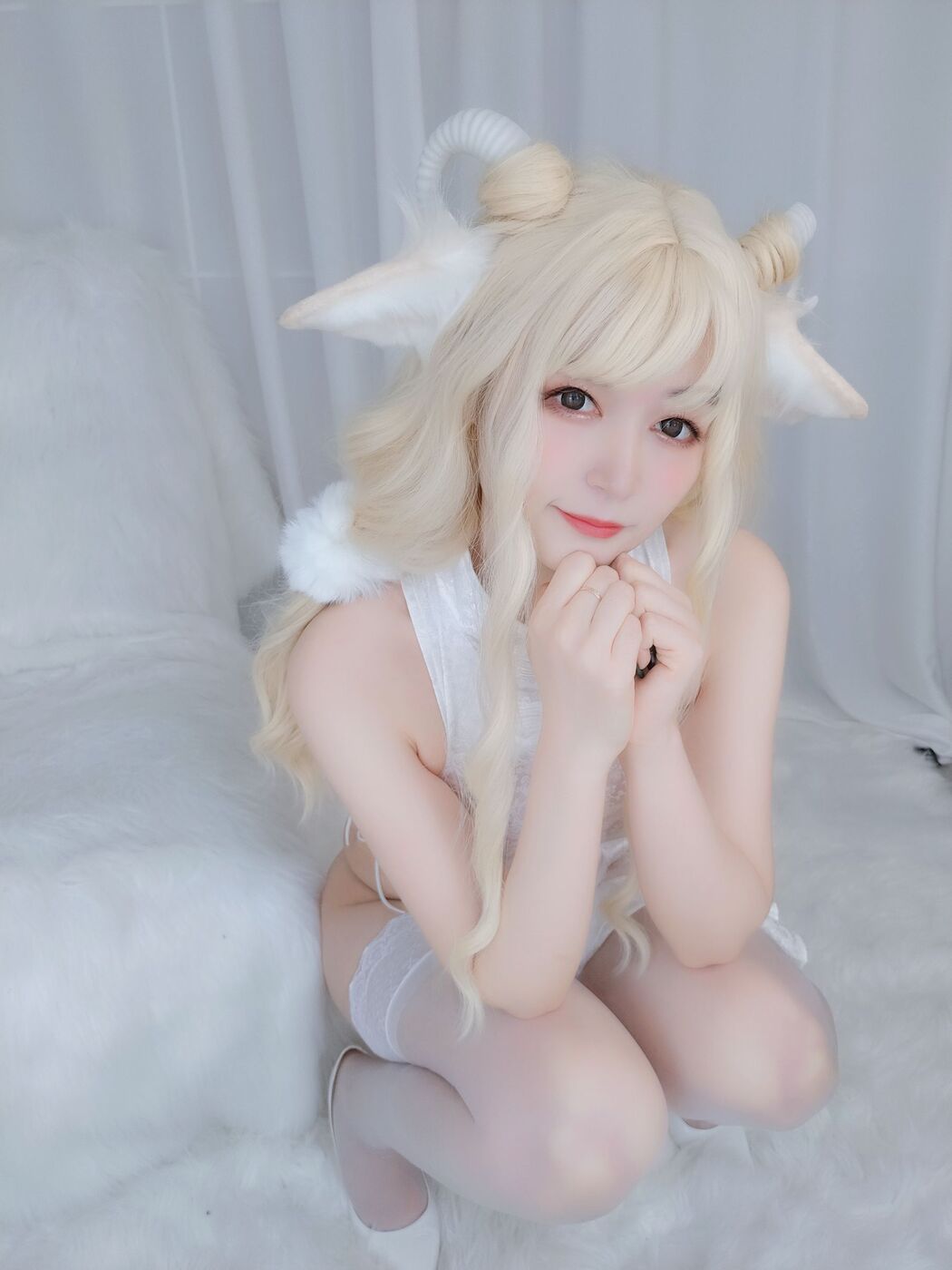 [COS Welfare] Miss Coser Baiyin - White Cheongsam