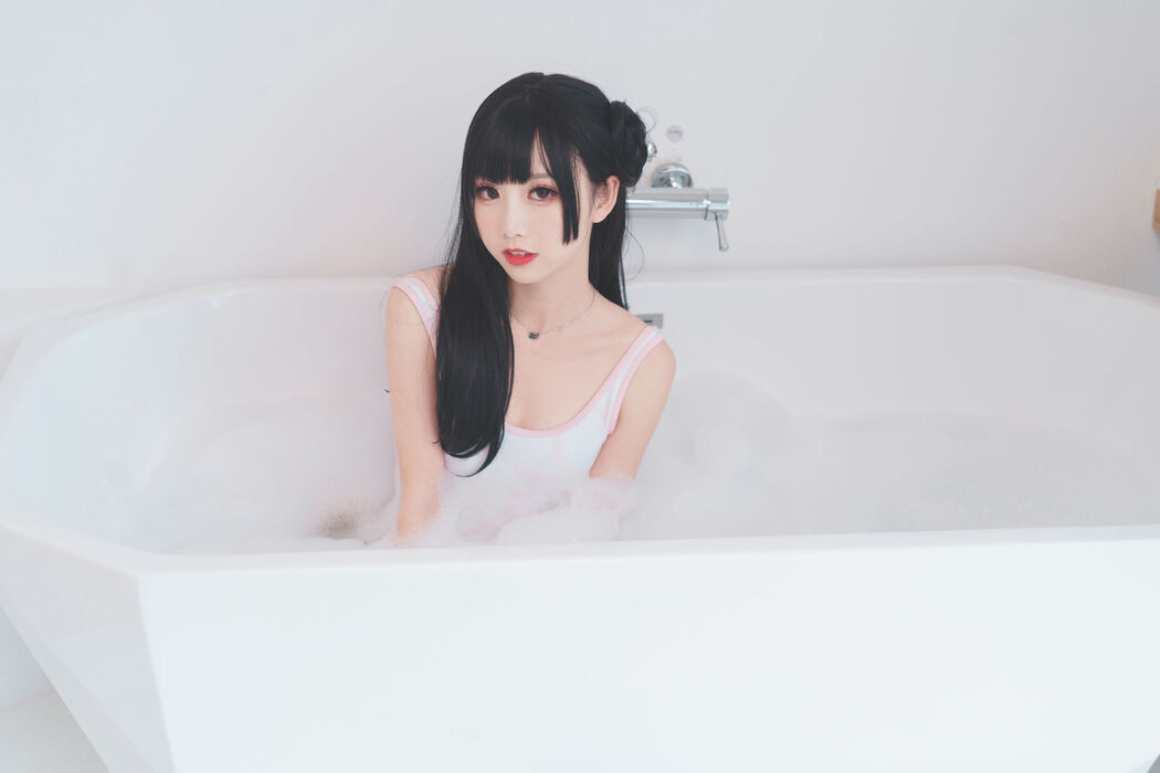 [COS Welfare] Cute and Popular Coser Noodle Fairy - Bathtub Bubble