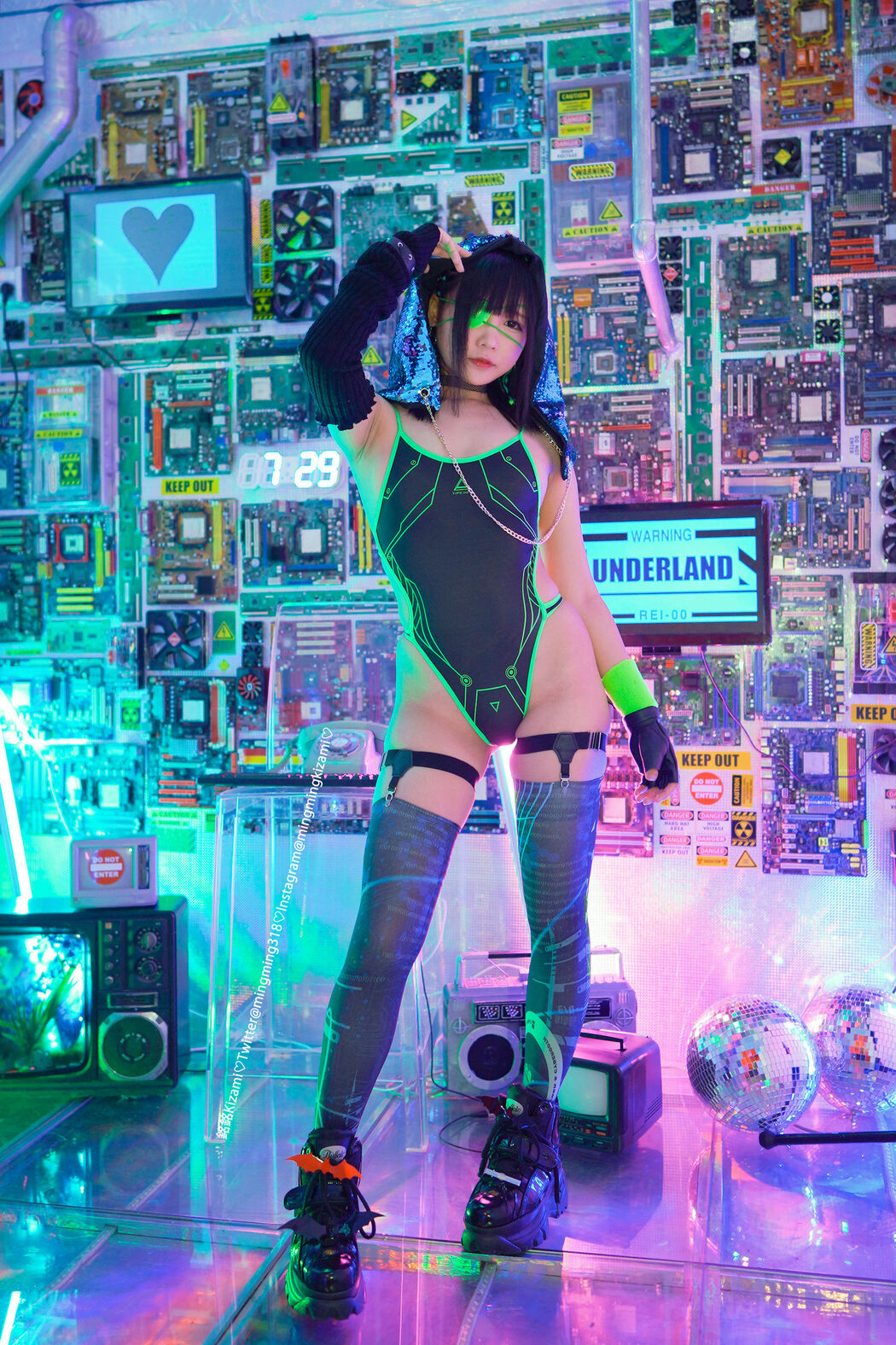 [网红Coser] Ming Ming Kizami "Zhong Li Vol.04"